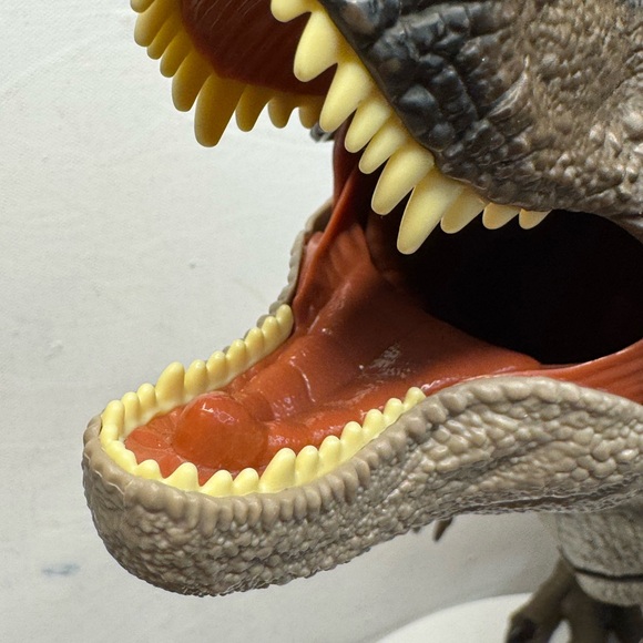 Brown Dinosaur Reptile Toy - Picture 3 of 8